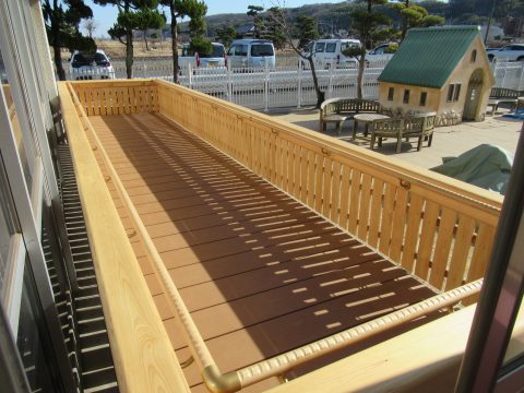 テラスが新しくなりました☆